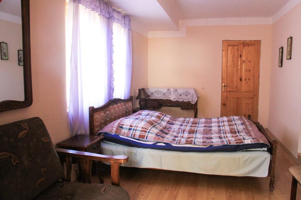 Dodo Japaridze Guesthouse Mestia Rom bilde