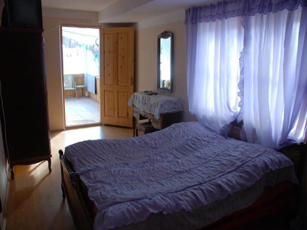 Dodo Japaridze Guesthouse Mestia Rom bilde